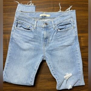 Women’s Levi’s 710 Super Skinny Lightwash Jeans with Holes, size 28